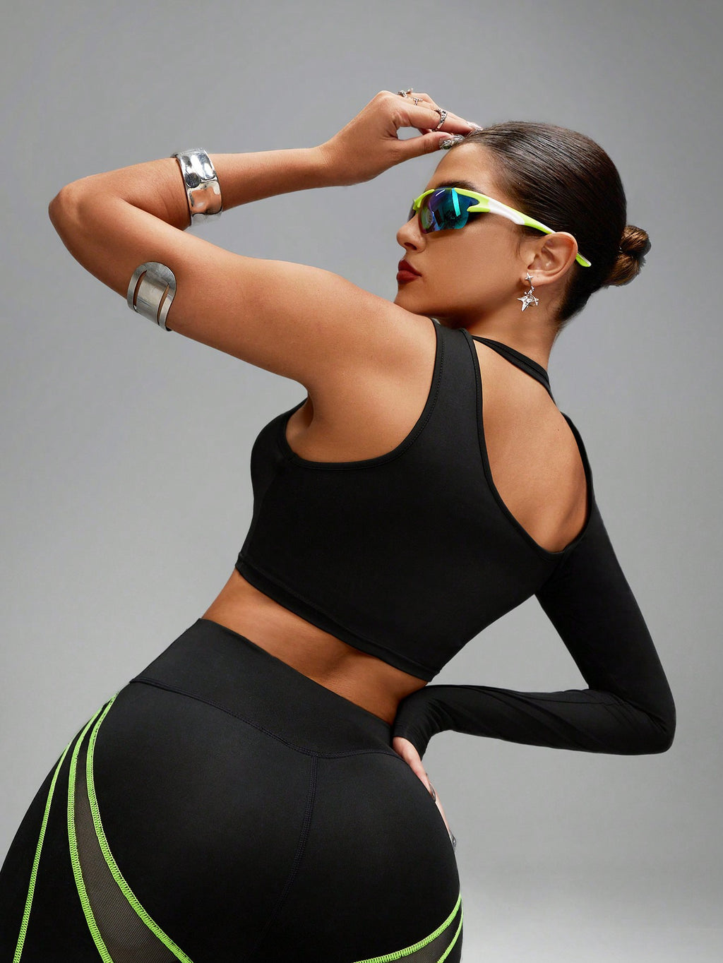 SHEIN Innovista Asymmetrical Long Sleeve Sport T-Shirt Black
