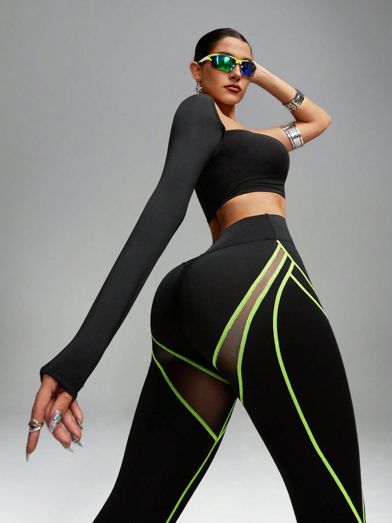 SHEIN Innovista Asymmetrical Long Sleeve Sport T-Shirt Black