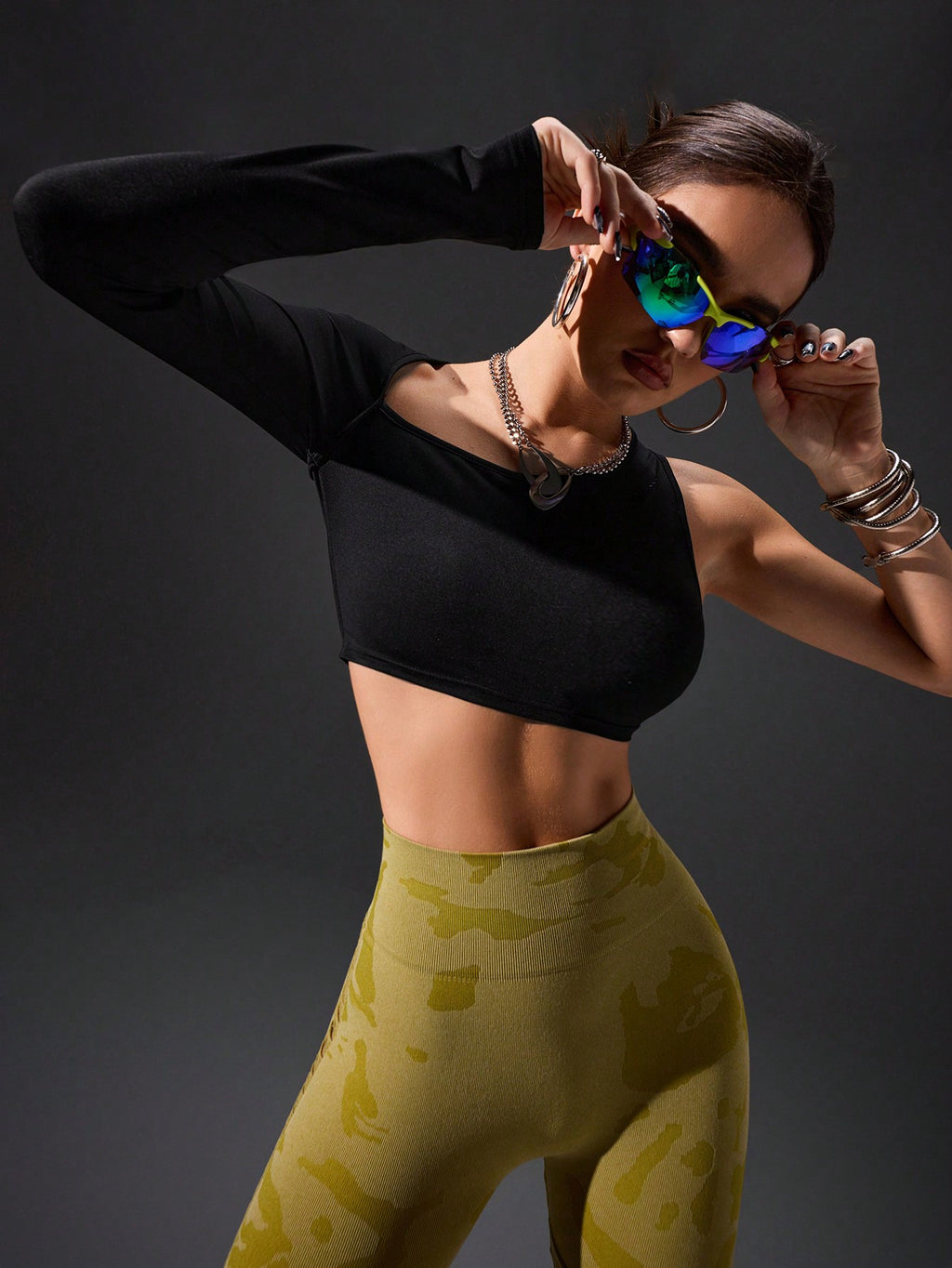 SHEIN Innovista Asymmetrical Long Sleeve Sport T-Shirt Black