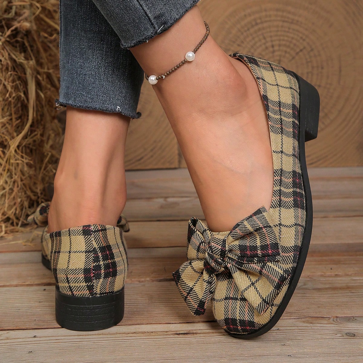 Women's Flat Vulcanized Fabric Shoes Non-Slip Toothed Sole